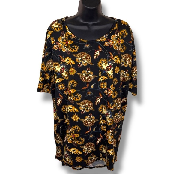 New Small LuLaRoe Black Gold Paisley Print Tee Irma Colorful Stretch Oversized - Picture 1 of 16